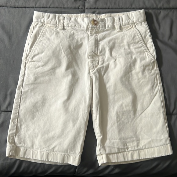 Vineyard Vines Boys’ Breaker Shorts; Stone/14 - Picture 2 of 3